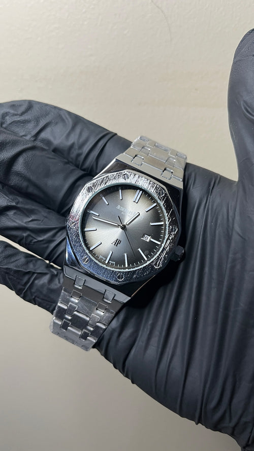 Audemars Piguet First Copy -  Silver Plain Dial