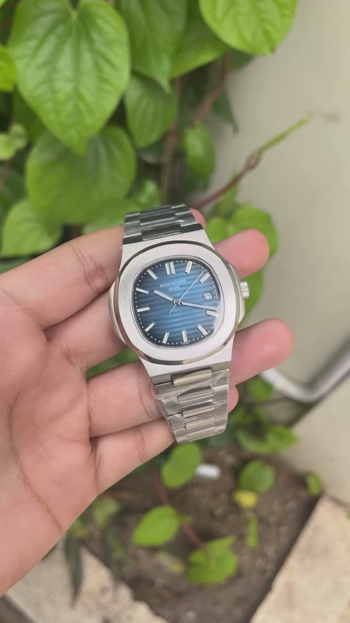 Patek Philippe Nautilus Mastercopy - Silver Chain Blue Dial