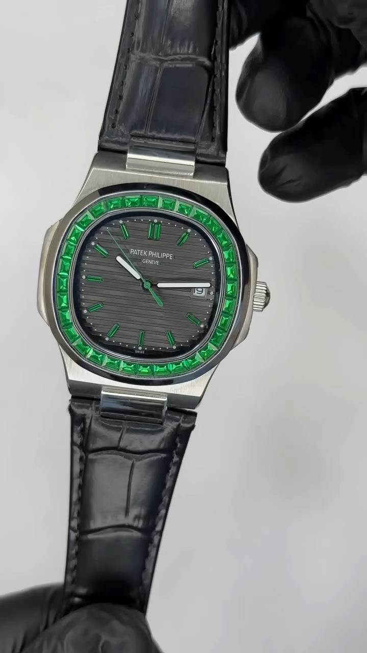 Patek Philippe Nautilus Mastercopy - Black Dial Green Stone With Black Strap