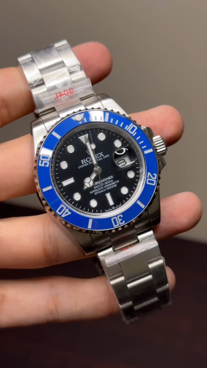 RLX Submariner Mastercopy (Silver Chain With Black & Blue Dial)